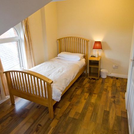 Somerton House Rooms Only Белфаст Екстериор снимка